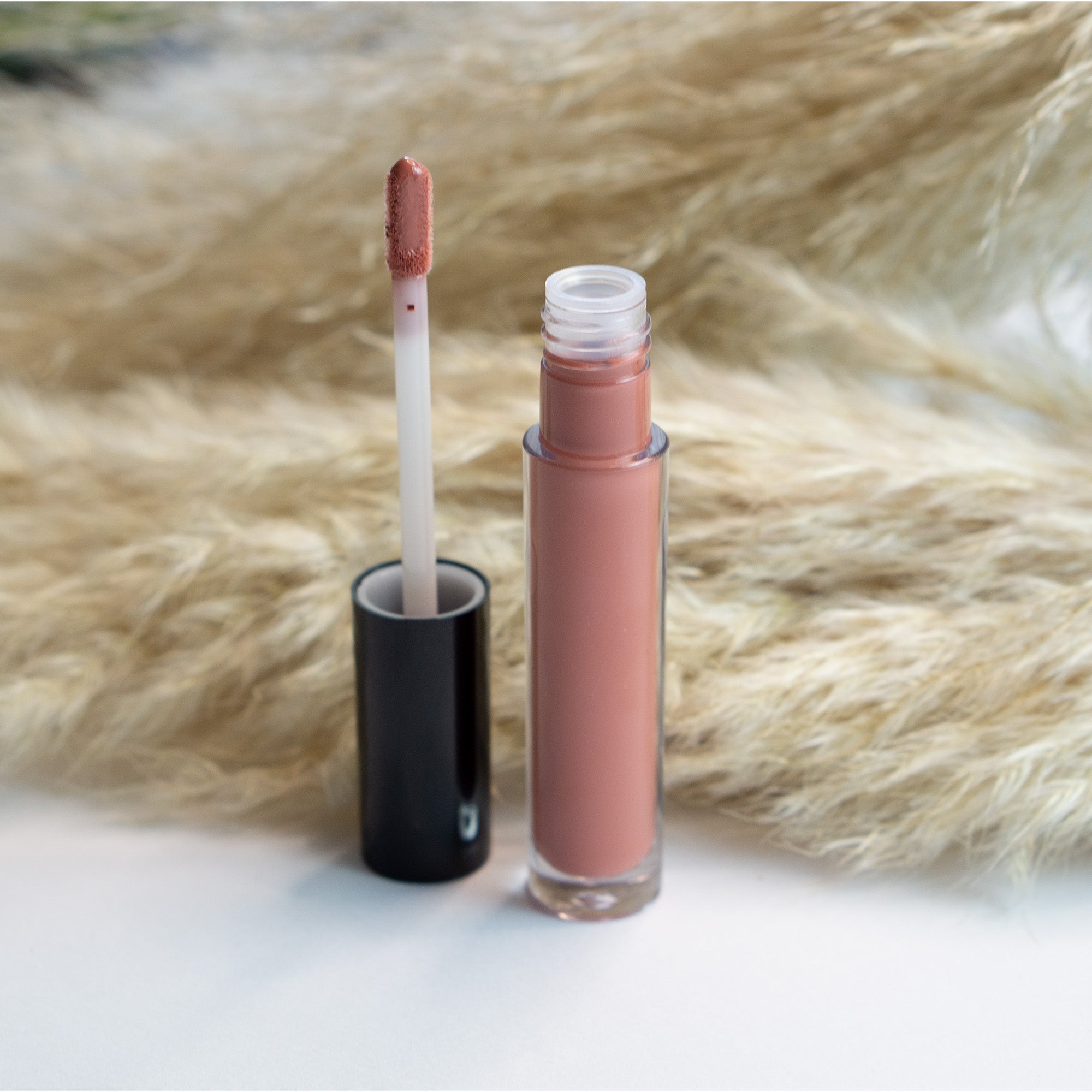 Plump Liquid Lip Gloss - Perfect Pink